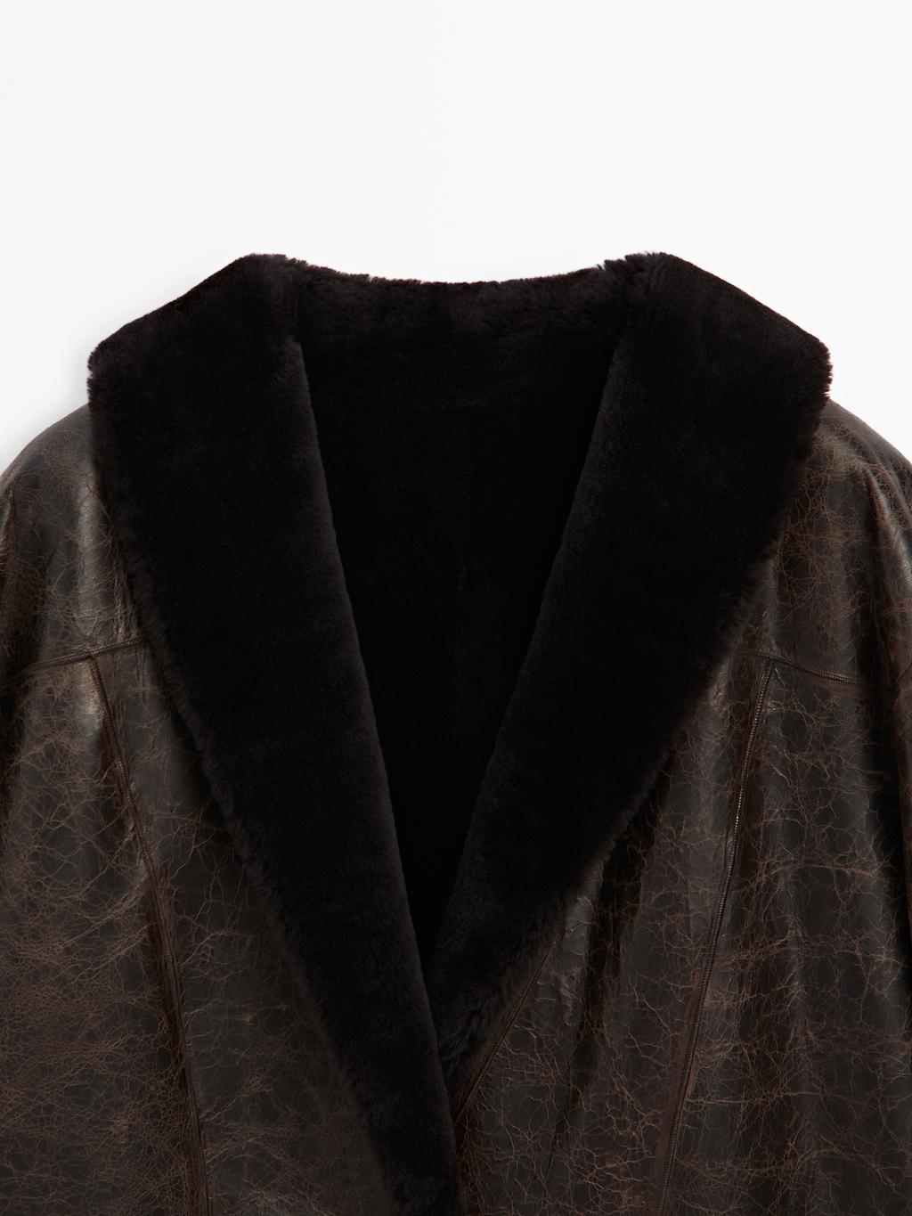 Mouton leather coat with crackled finish