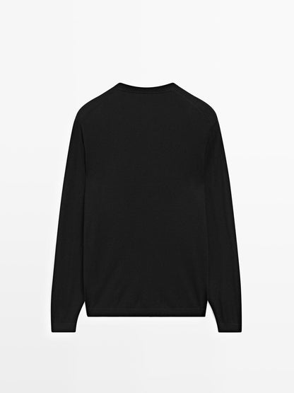 Knit 100% cashmere crew neck sweater