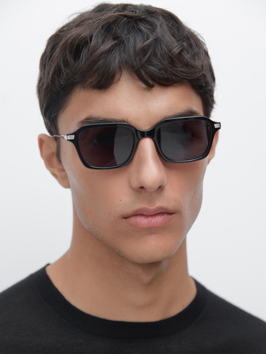 Knit 100% cashmere crew neck sweater