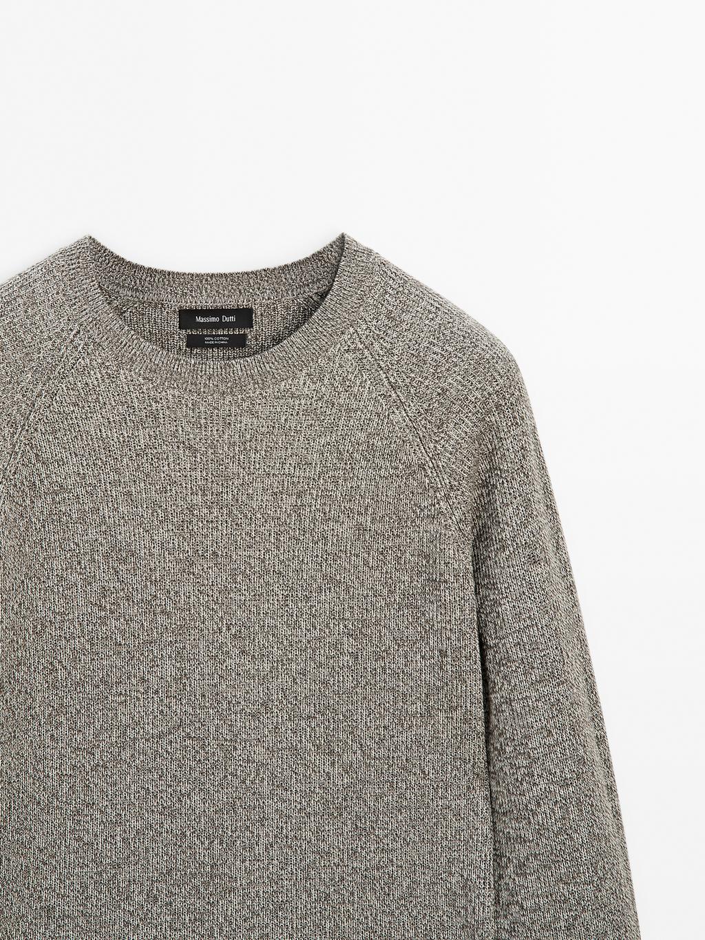 Crew neck mouline knit sweater