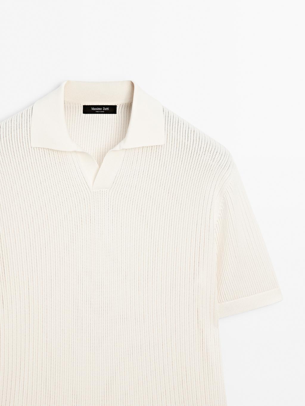 Cutwork V-neck polo shirt