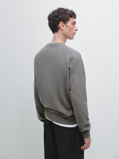 Knit cardigan with raglan sleeves