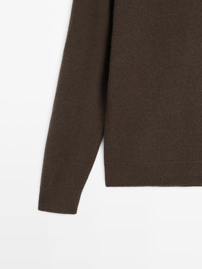 Knit sweater with hood