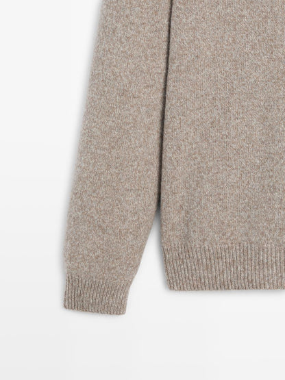 Crew neck melange knit sweater