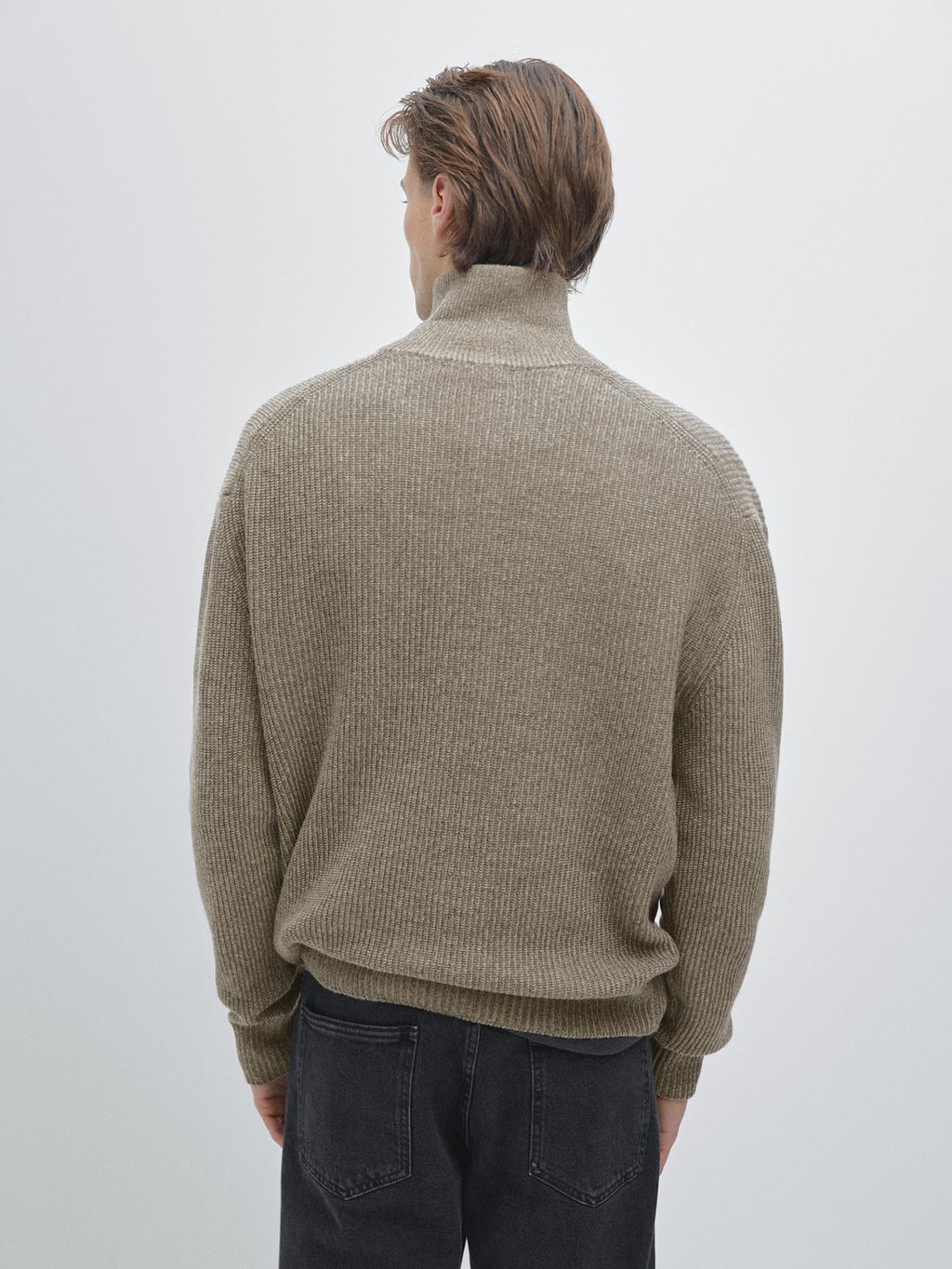 Mock neck knit sweater with zip