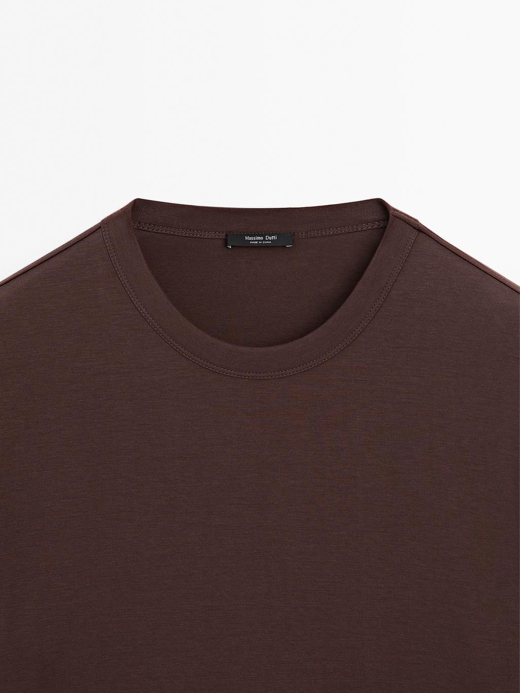 Short sleeve cotton blend T-shirt