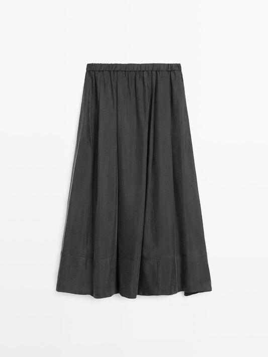 Flowing flared midi skirt