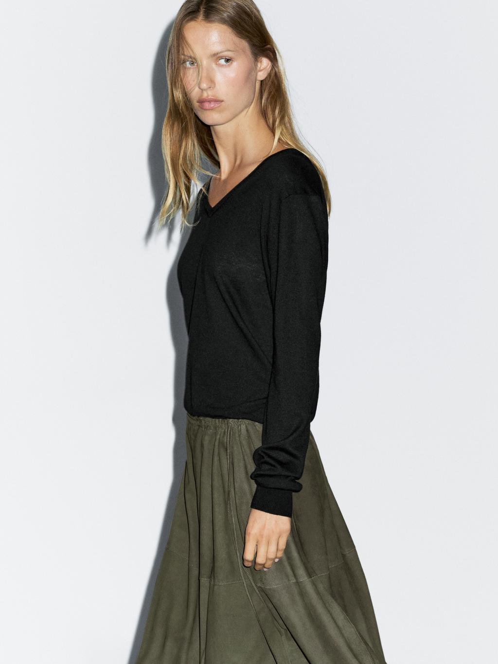 Suede leather skirt with gathered detail