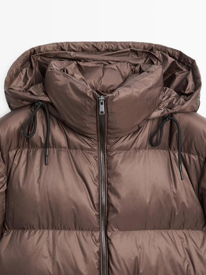 Water-repellent shiny down jacket
