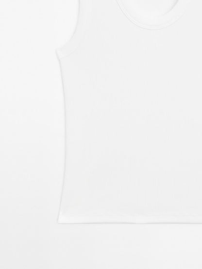 Heavy weight ribbed round neck top