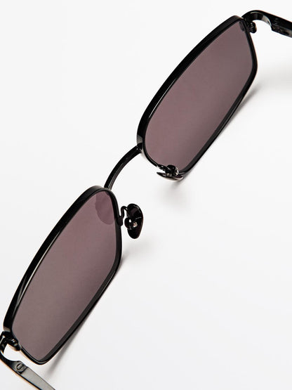 Metallic sunglasses