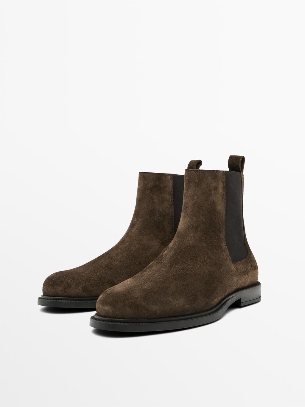 Split suede Chelsea boots